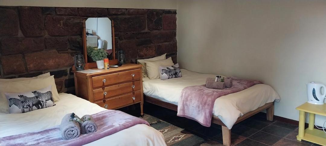 Koha Guesthouse Mariental Exteriör bild