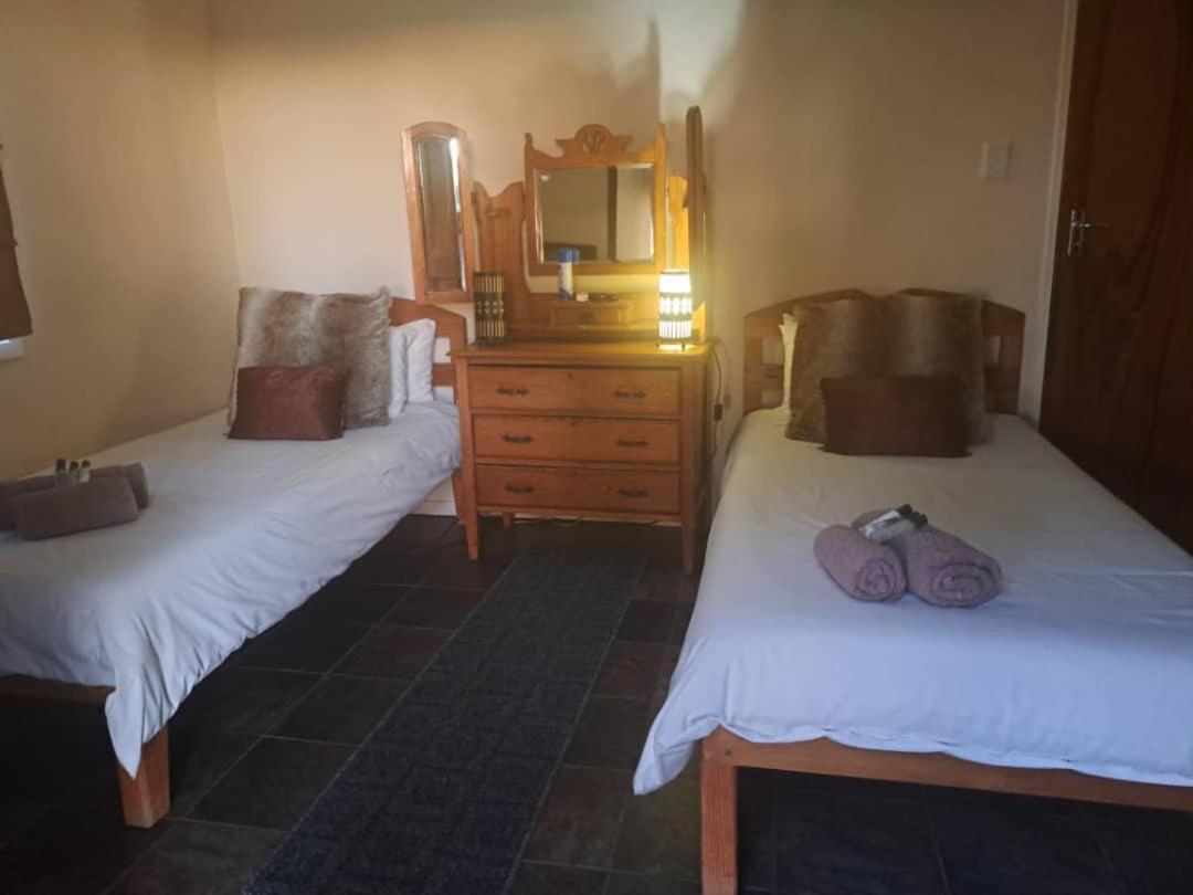 Koha Guesthouse Mariental Exteriör bild